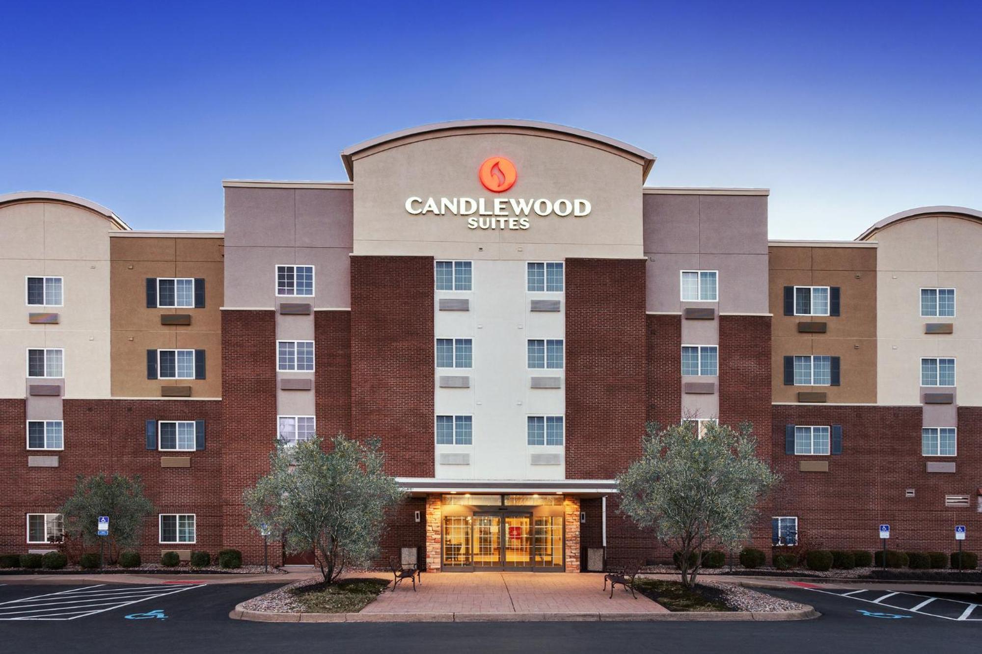 Candlewood Suites Louisville North, An Ihg Hotel Clarksville Exterior foto