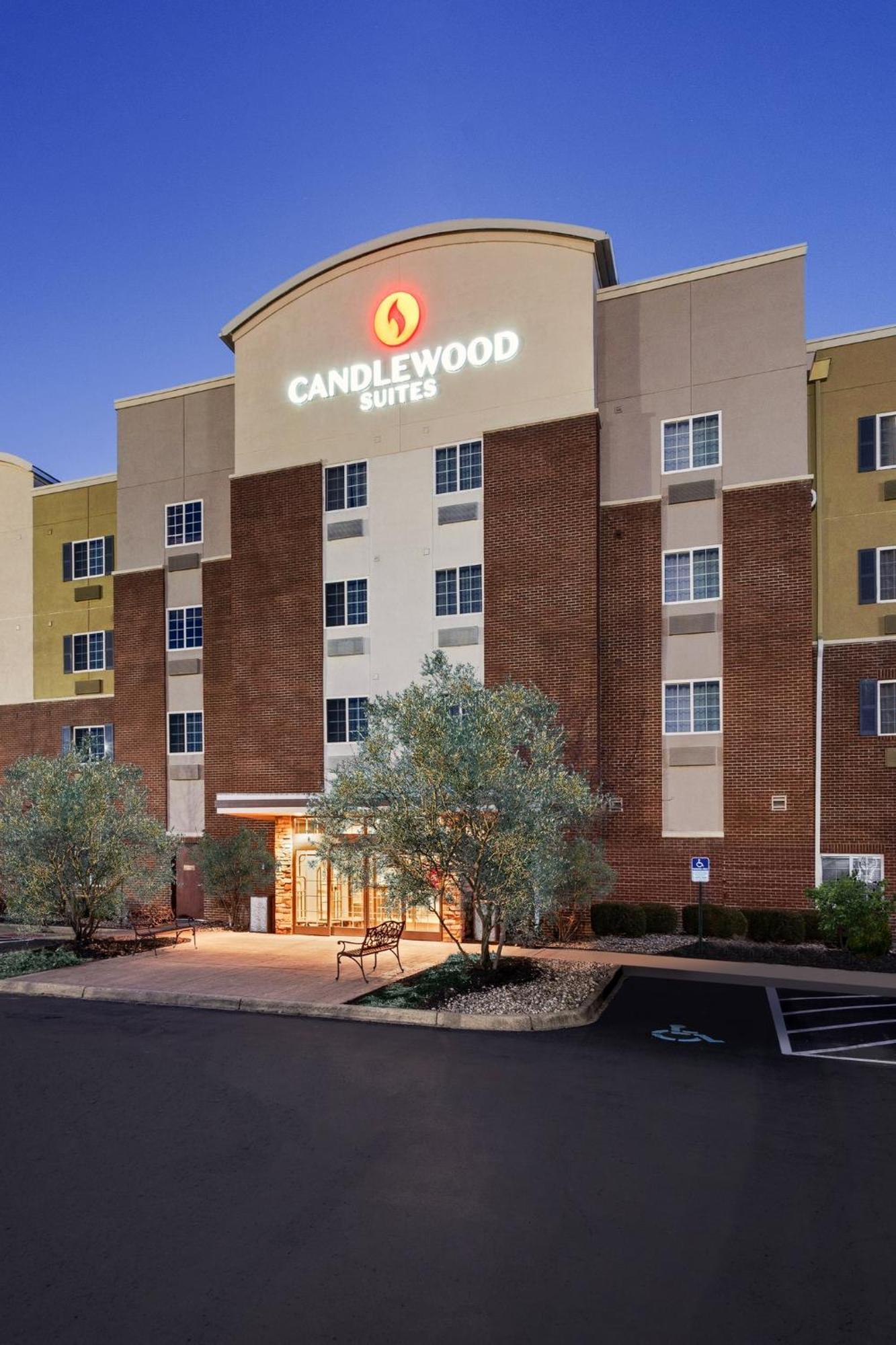 Candlewood Suites Louisville North, An Ihg Hotel Clarksville Exterior foto